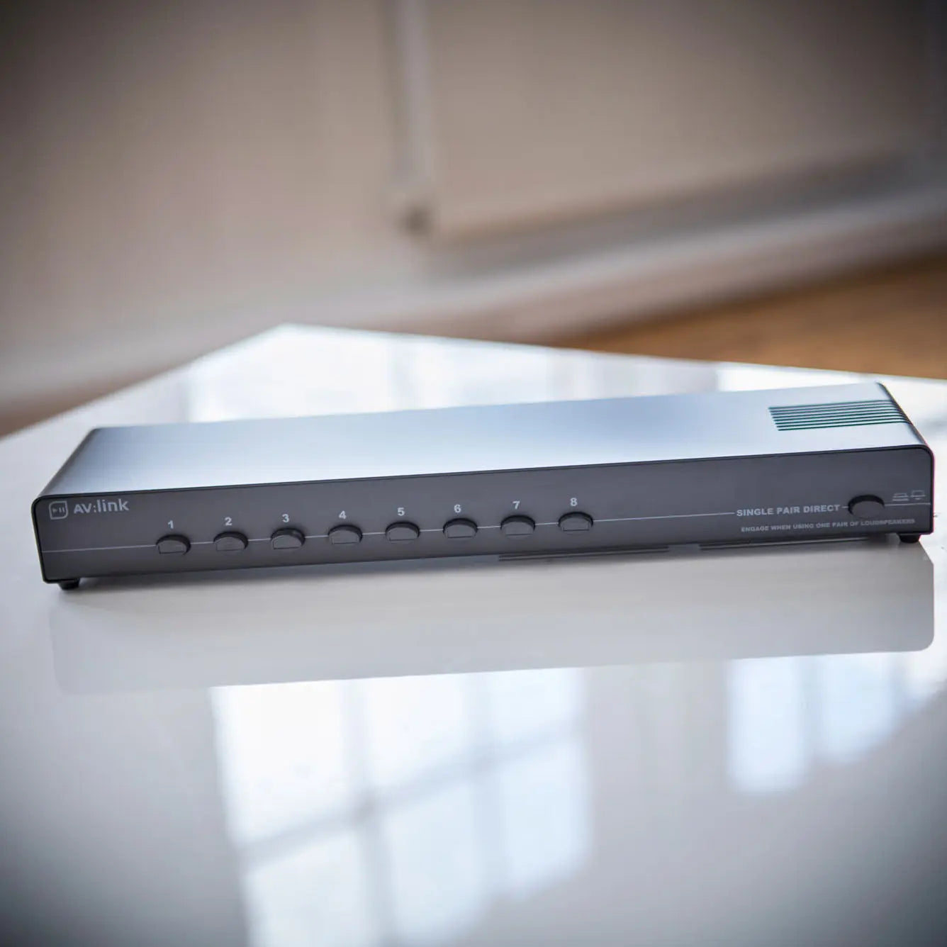 AV:Link (UK version) 8-way loudspeaker selector
