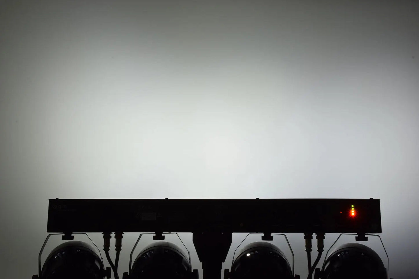 QTX Rechargeable LED PAR Bar with Tripod