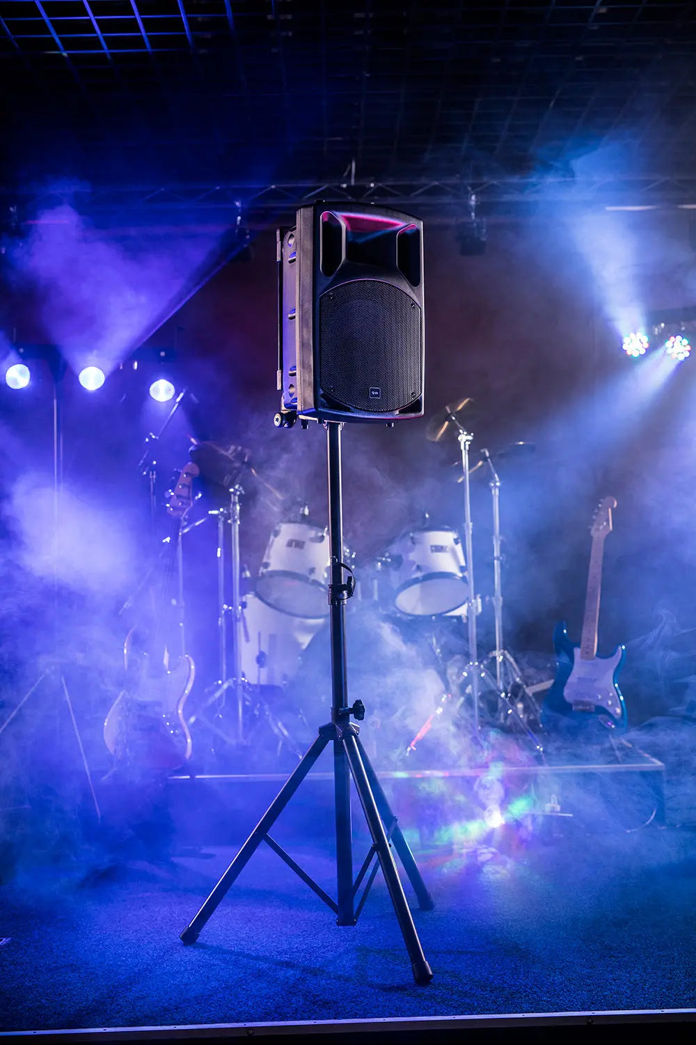 QTX QX12PA portable PA unit with USB/SD/FM player & Bluetooth