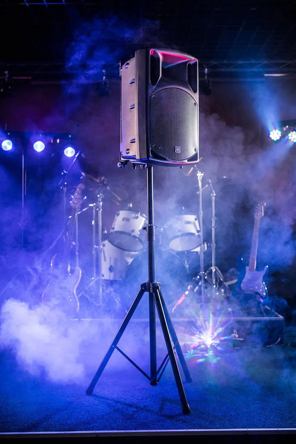 QTX QX15PA portable PA unit with USB/SD/FM player & Bluetooth