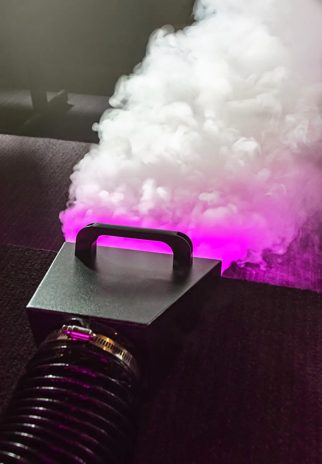 UMBRA-1200: Low Mist Generator 1200W UMBRA-1200 Low Mist Generator