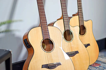 Sevinia Sevinia OM40 Solid Spruce Top with Mahogany Back & Sides